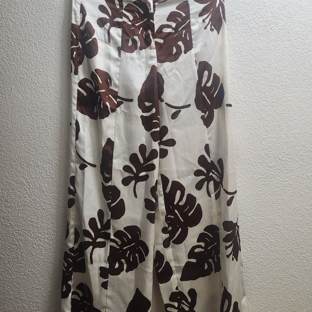 Forever 21 Cream and Brown Leaf Maxi Skirt